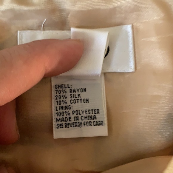 TALBOTS size cream A-line silkblend skirt in excellent condition - Picture 6 of 6